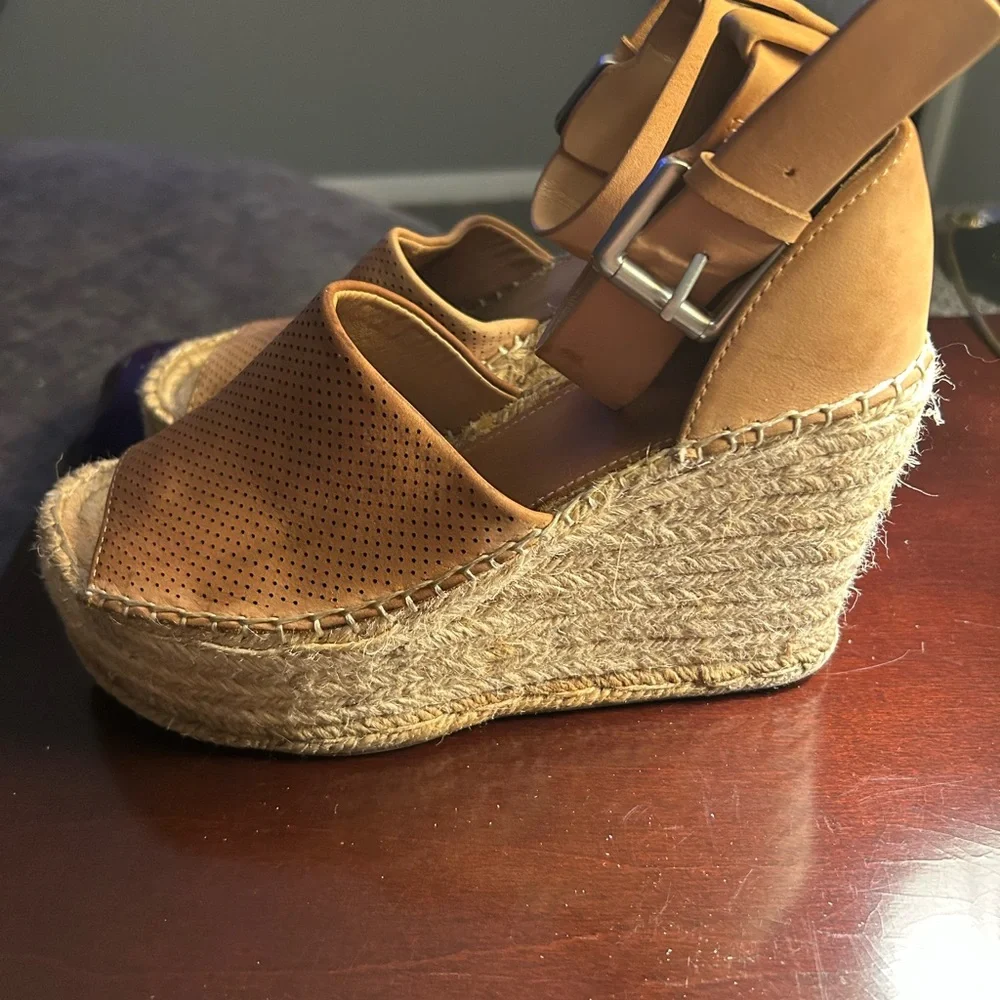 Marc Fisher stylish tan